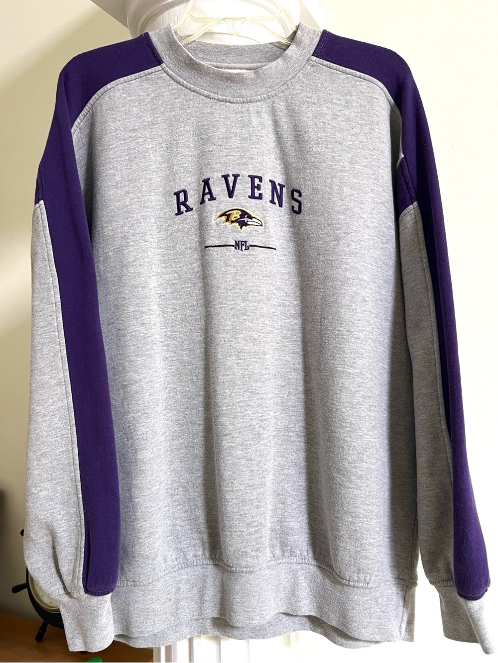 Official NFL Licensed Baltimore Ravens🐦‍⬛ Embroidered Gray and Purple Sweatshirt